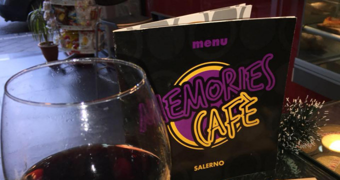 Karaoke al Memories cafè